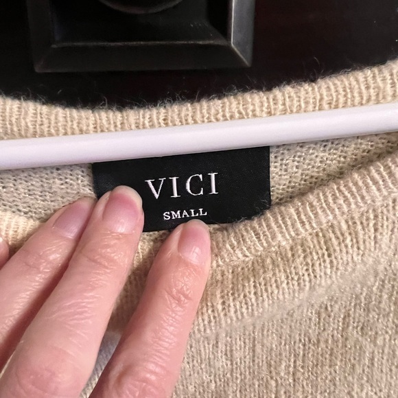 Vici Colorblock Sweater - Picture 7 of 9